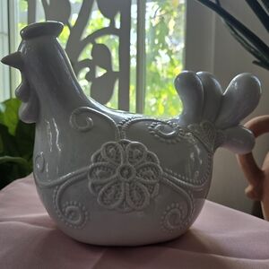 White Ceramic Rooster Chucken Hen Figurine APROPOS 10.5"×8"×6"